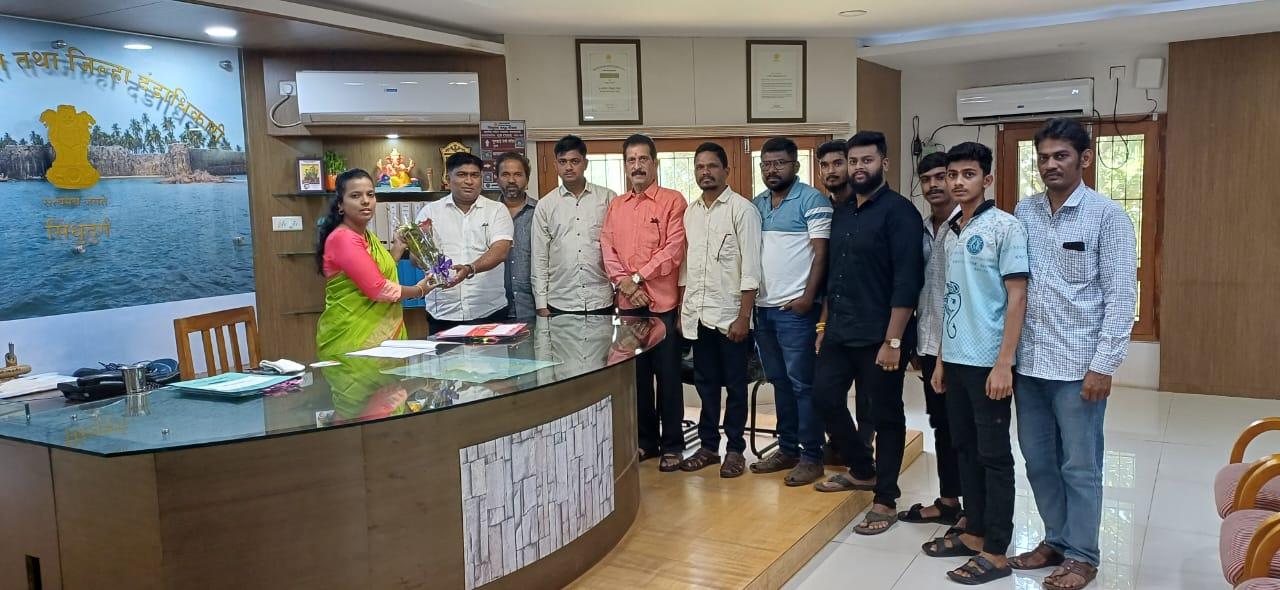 You are currently viewing सावंतवाडी विधानसभा मतदारसंघातील वेंगुर्ला तालुक्यातील रेडी-कनयाळ भागांतील बोगस स्थलांतरित मतदारांची नावे हटवावी मनसेची जिल्हाधिकारी सिंधुदुर्ग यांच्याकडे मागणी