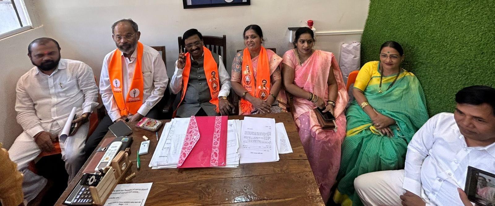 You are currently viewing सावंतवाडीत सीमा मठकर मैदानात — महाविकास आघाडीचा उमेदवारी अर्ज दाखल