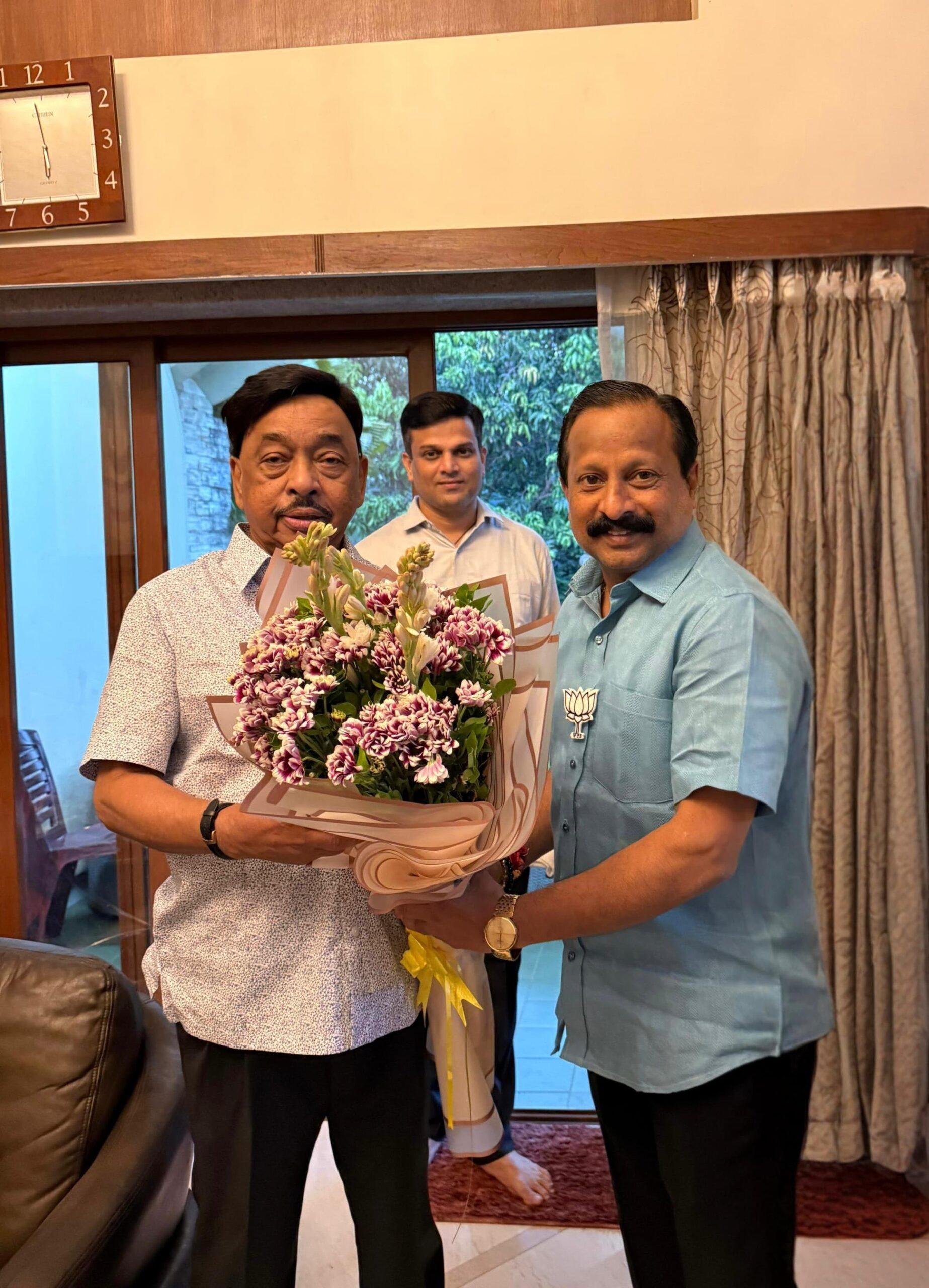 You are currently viewing उमेदवारीपूर्वी समीर नलावडे यांची राणे साहेबांकडे भेट; आशीर्वाद घेत उद्या अर्ज दाखल करणार