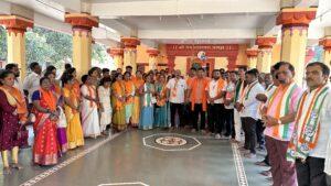 Read more about the article श्री देव रामेश्वर, श्री देव नारायण चरणी नतमस्तक होत शिवसेना उद्धव बाळासाहेब ठाकरे पक्षाच्या मालवण नगराध्यक्ष व नगरसेवक उमेदवारांच्या प्रचाराचा धुमधडाक्यात शुभारंभ