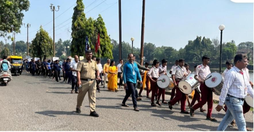 You are currently viewing सावंतवाडीत जिल्हाधिकाऱ्यांच्या उपस्थितीत भव्य मतदार जनजागृती पदयात्रा