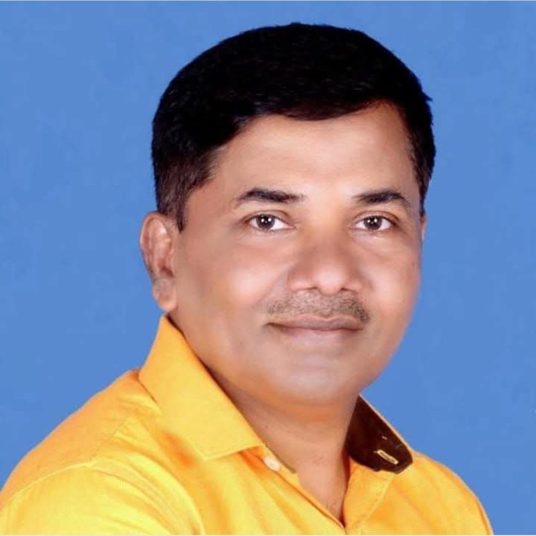 You are currently viewing पक्षशिस्त भंग प्रकरणी संदेश वरक यांची शिवसेना (उद्धव बाळासाहेब ठाकरे) पक्षातून हकालपट्टी – जिल्हा प्रमुख बाबुराव धुरी