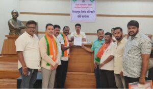 Read more about the article वेंगुर्ले नगराध्यक्षपदासाठी दिलीप गिरप यांचा अर्ज दाखल