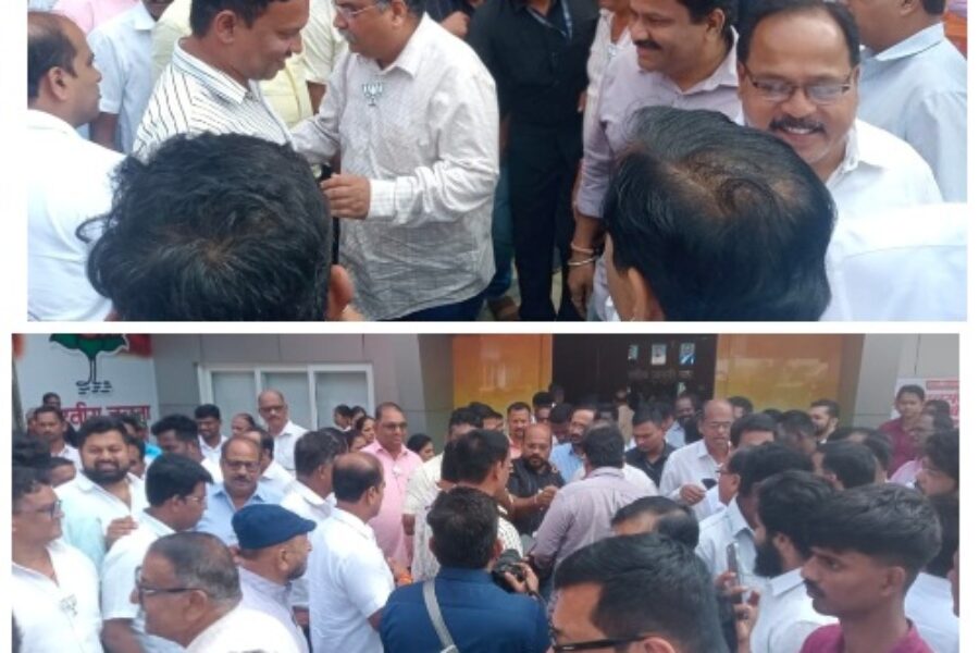 सरकारच्या वर्षपूर्ती निमित्त विशाल परब यांच्या जनसंपर्क कार्यालयात पत्रकार परिषद