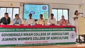 Read more about the article कृषीभूषण डॉ तानाजीराव चोरगे शिक्षण व संशोधन संस्था मांडकी-पालवण येथे मंडळ निहाय कृषी मेळावा उत्साहात संपन्न.