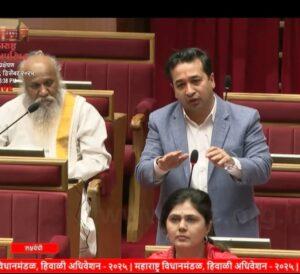 Read more about the article मच्छिमार महिलांच्या संरक्षणासाठी सरकारचा पुढाकार; कोळंबी सोलण्यासाठी विशेष ग्लोव्हज वाटपाचा निर्णय