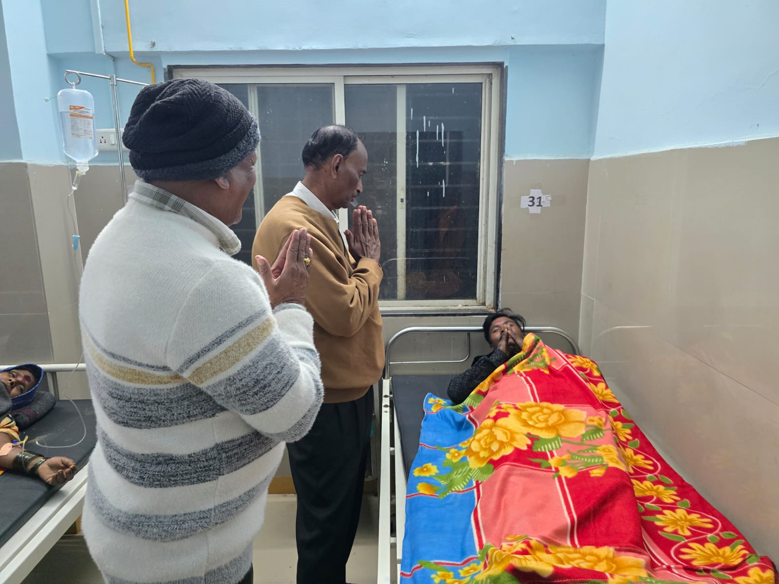 You are currently viewing समाज विकास संस्था आणि दान उत्सव समितीचा महाराष्ट्र एक हात मदतीचा उपक्रम