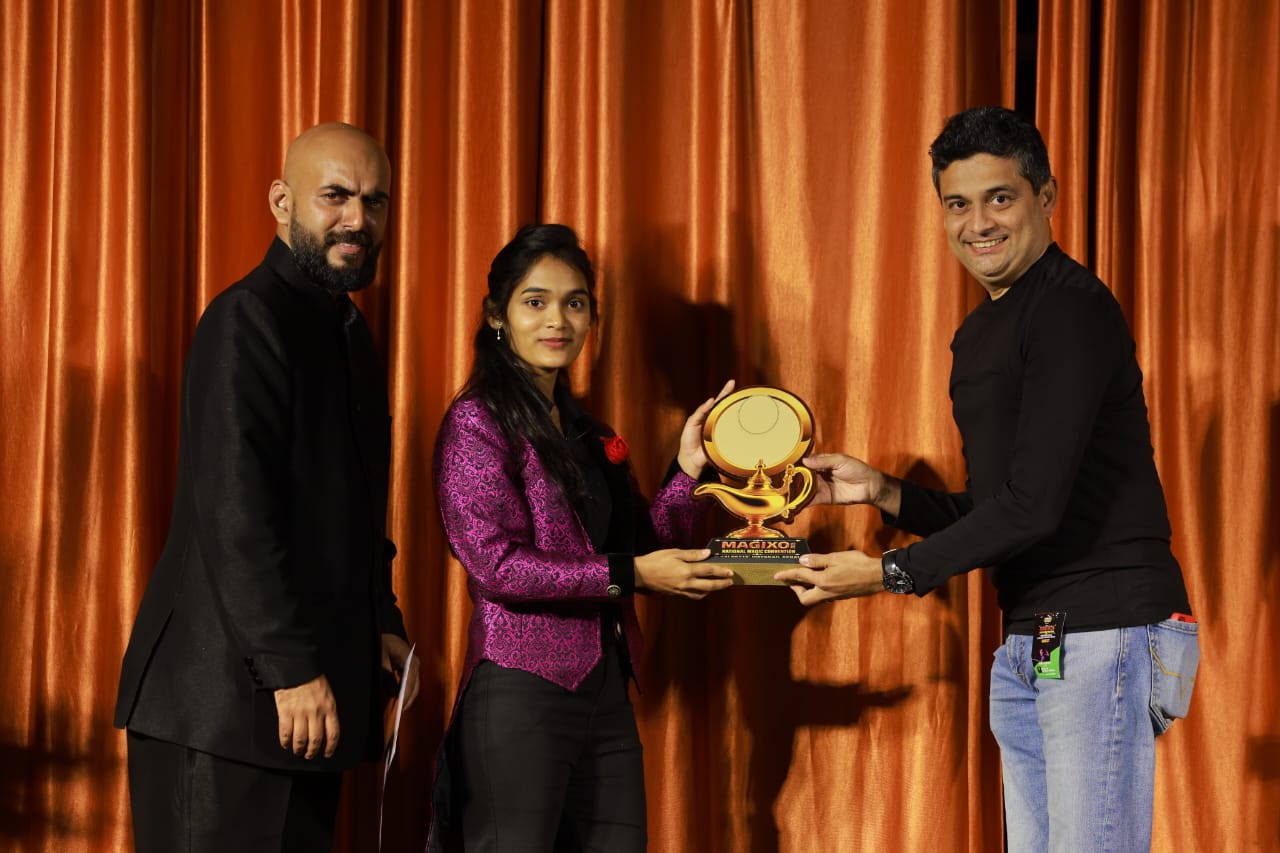 You are currently viewing नॅशनल मॅजिक स्पर्धेत तारकर्लीच्या सिंधुकन्या सलोनी धुरीचा तृतीय क्रमांक