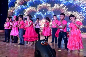 Read more about the article मदर क्वीन्स इंग्लिश स्कूलचे वार्षिक स्नेहसंमेलन उत्साहात संपन्न