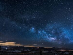 Read more about the article शांत रात्रीच्या कुशीत…!