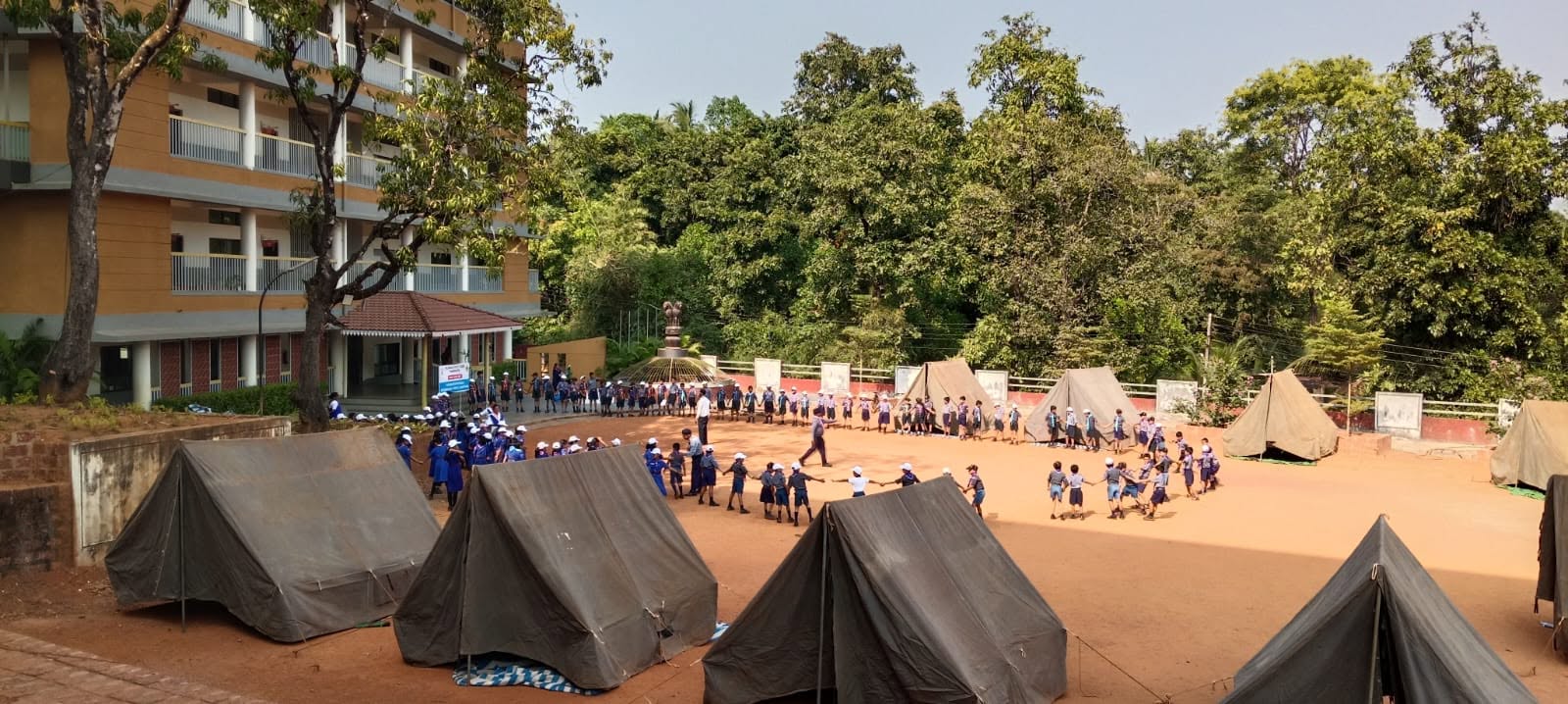 You are currently viewing _भोसले इंटरनॅशनल स्कूलमध्ये स्काऊट्स-गाईड शिबिर संपन्न…._