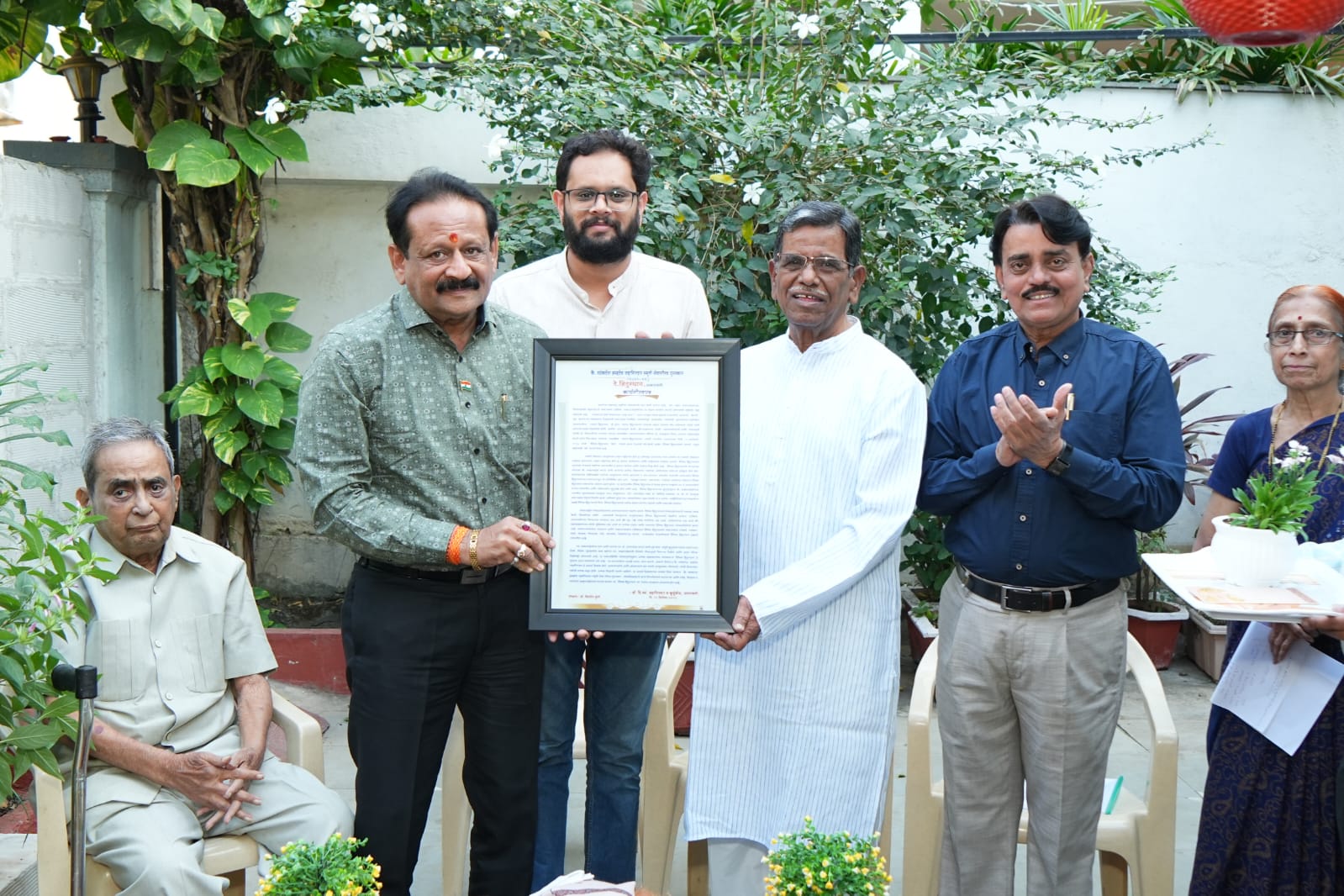 You are currently viewing कै व्यंकटेश ब्रम्हदेव जहागिरदार स्मृती सेवा गौरव पुरस्कार आणि दैनिक हिंदुस्थान