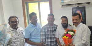 Read more about the article सुदन कवठणकरांकडून संजू परब यांचे अभिनंदन