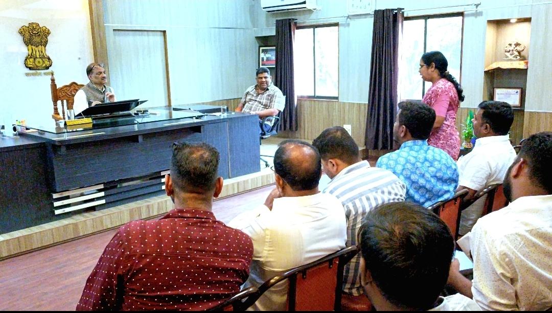 You are currently viewing १ महिन्यात जलजीवन मिशनची कामे सुरु न झाल्यास जि. प. च्या पाणीपुरवठा विभागावर मोर्चा काढणार- वैभव नाईक