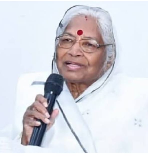 You are currently viewing आरोग्य व अध्यात्म विकास शिबिराचे मा.लेडी गव्हर्नर कमलताई गवई यांच्या हस्ते उद्घाटन 