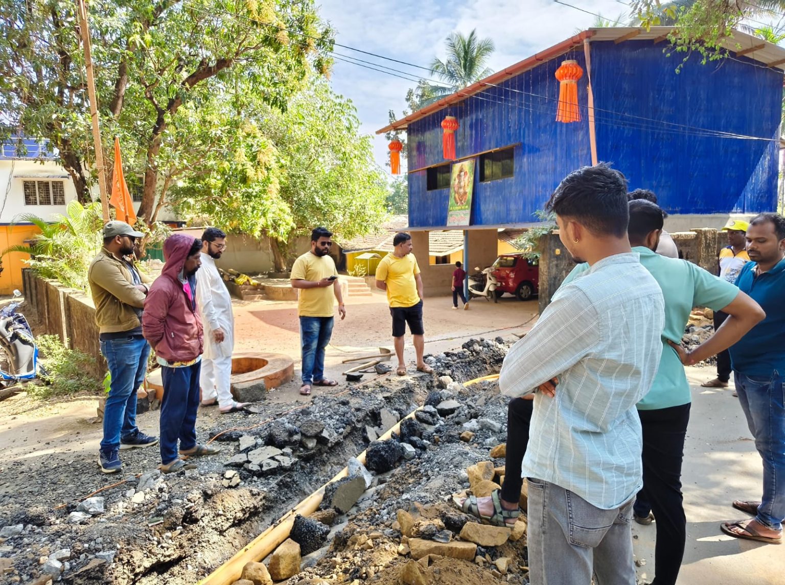 You are currently viewing जुनाबाजार होळीचा खुंट येथे चुकीच्या पद्धतीने सुरू असलेले गॅस पाईपलाईन काम रोखले