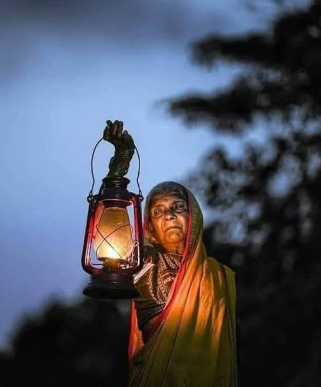 You are currently viewing कुत्रा सुध्दा कां उगा रडे