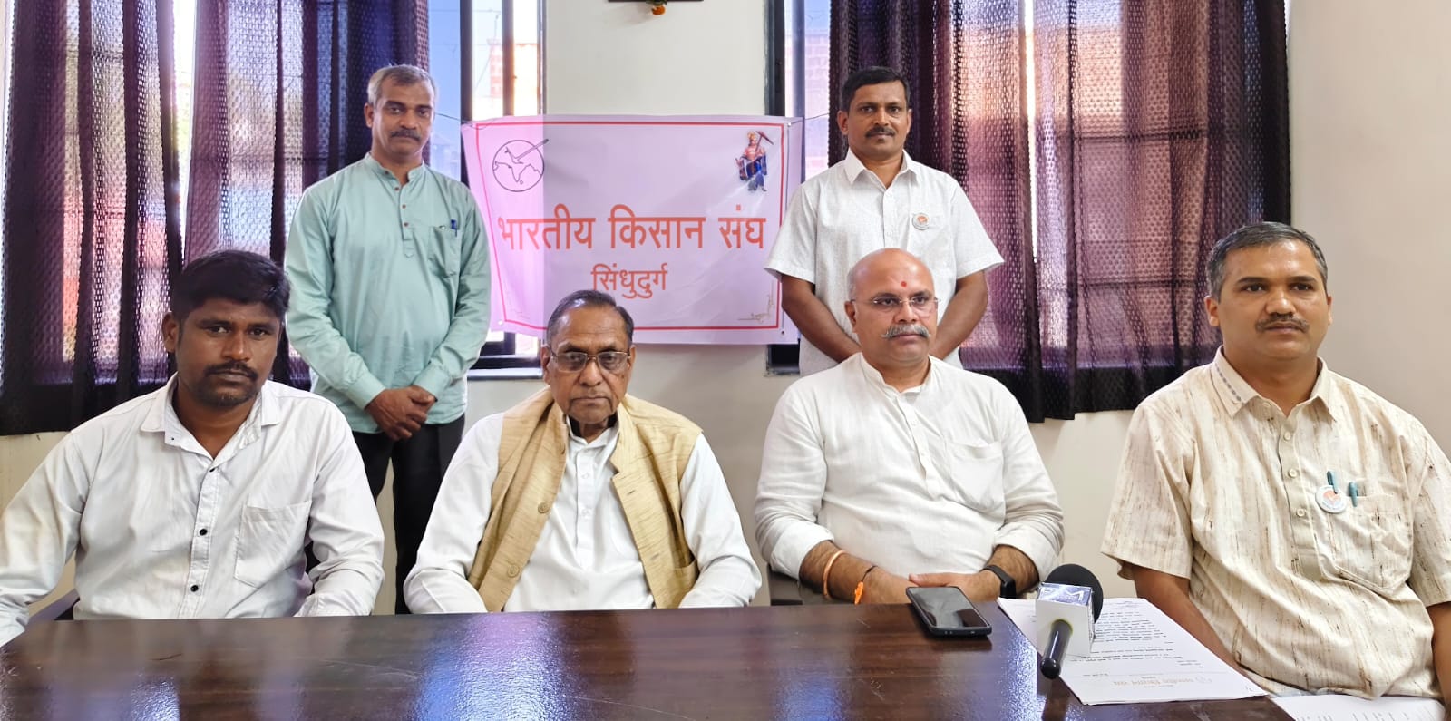 You are currently viewing शेती व शेतकरी यांचे प्रश्न सोडवण्यासाठी भारतीय किसान संघ नेतृत्व करणार