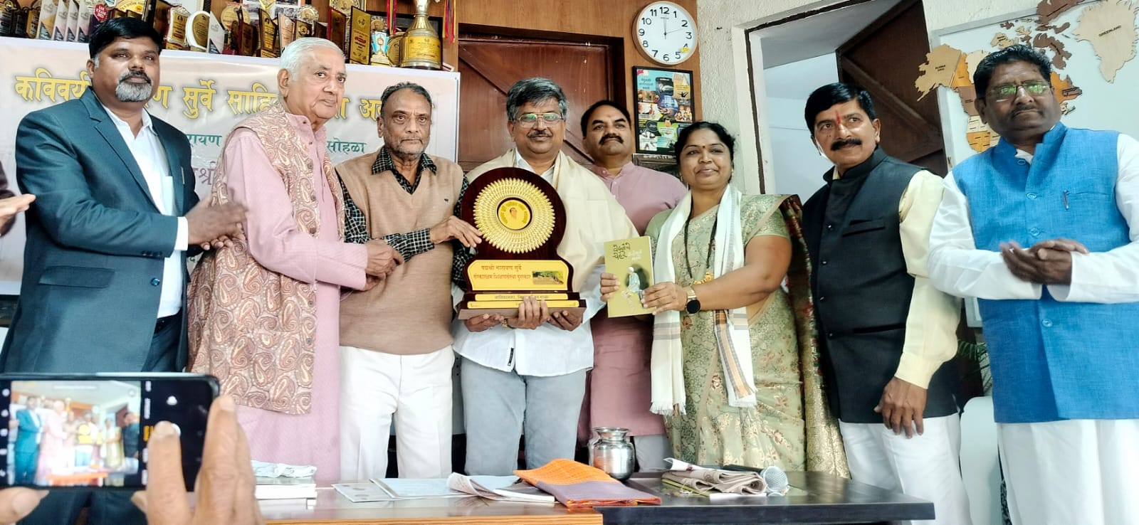 You are currently viewing सुर्वे यांचे जीवन म्हणजे वेदनेचा प्रवास! – डाॅ. श्रीपाल सबनीस