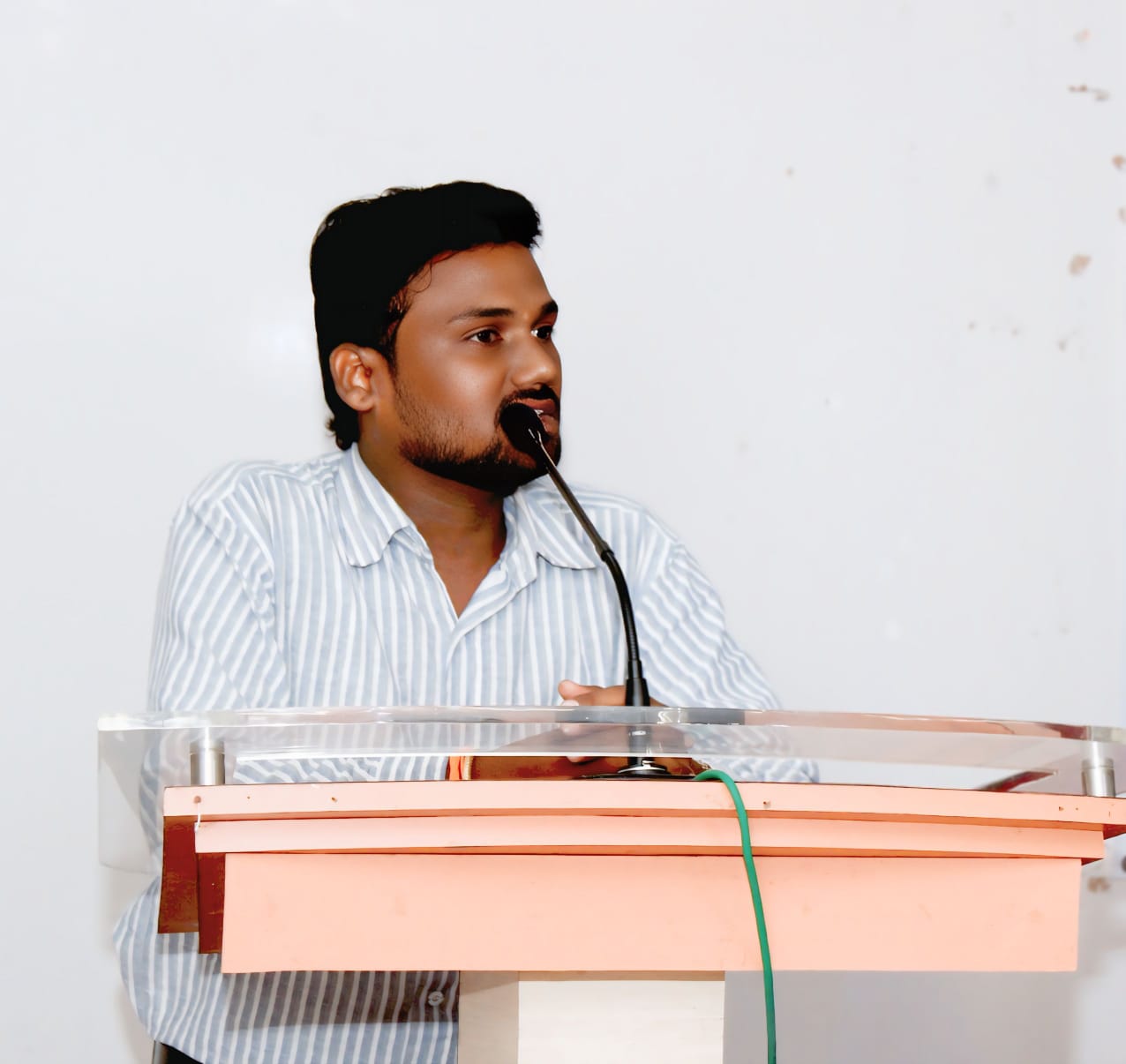 You are currently viewing महापुरुषांचे विचार आत्मसात करून त्याच मार्गाने चालणे हेच खरे पूजन! – सिद्धनाथ घायवट जोशी