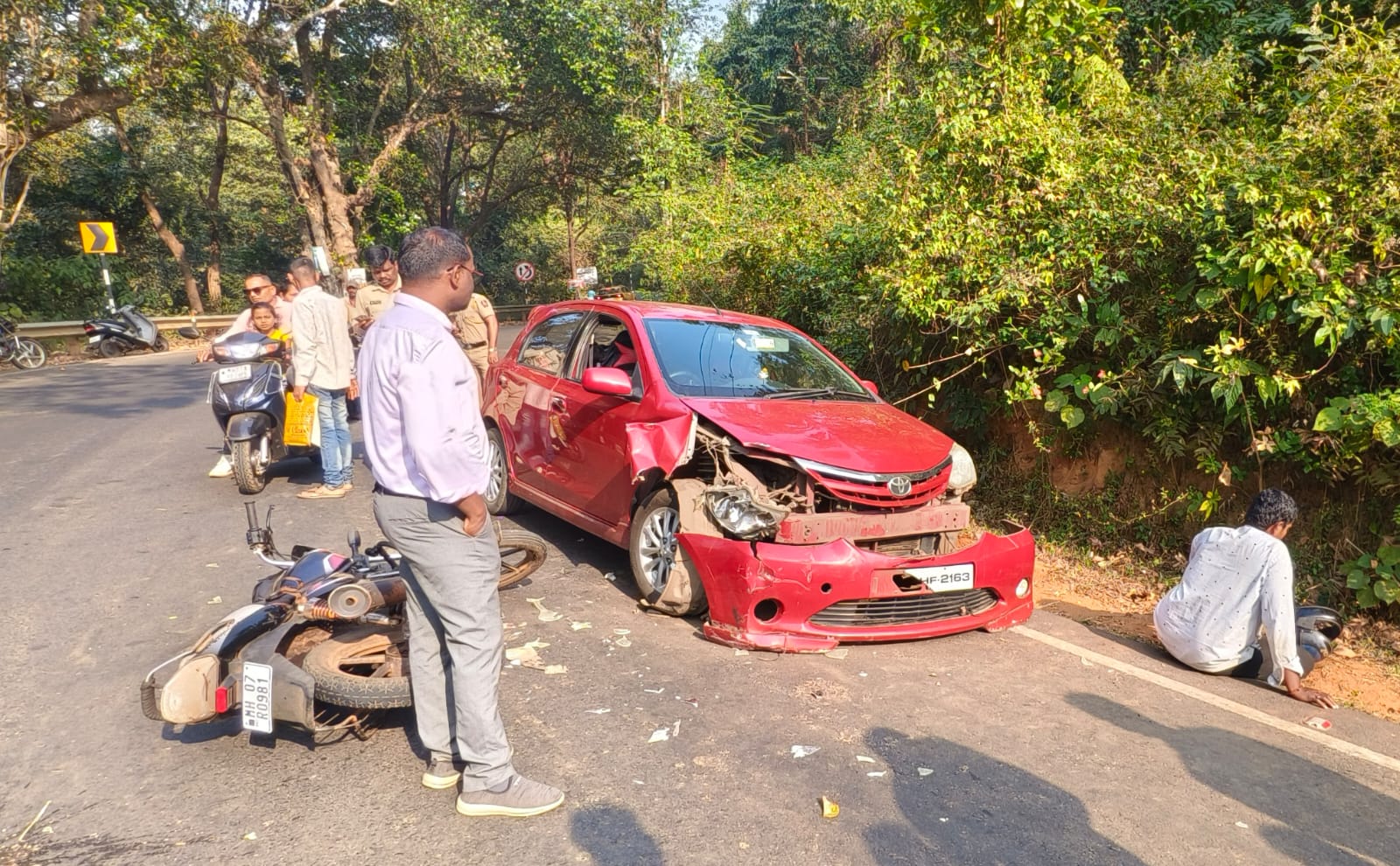 You are currently viewing उपरालकर देवस्थान च्या वळणावर अपघात