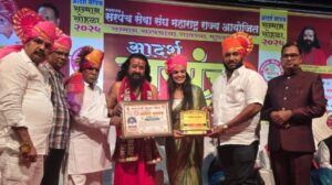 Read more about the article राज्यस्तरीय आदर्श सरपंच पुरस्काराने वेत्ये सरपंच गुणाजी गावडे सन्मानित