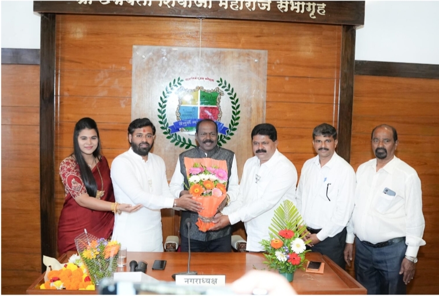 You are currently viewing वेंगुर्ला नगरपरिषद उपनगराध्यक्षांचा सत्कार