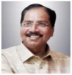 Read more about the article भाईसाहेब सावंत आयुर्वेदिक महाविद्यालयाच्या उपाध्यक्षपदी अमोल सावंत यांची एकमताने निवड