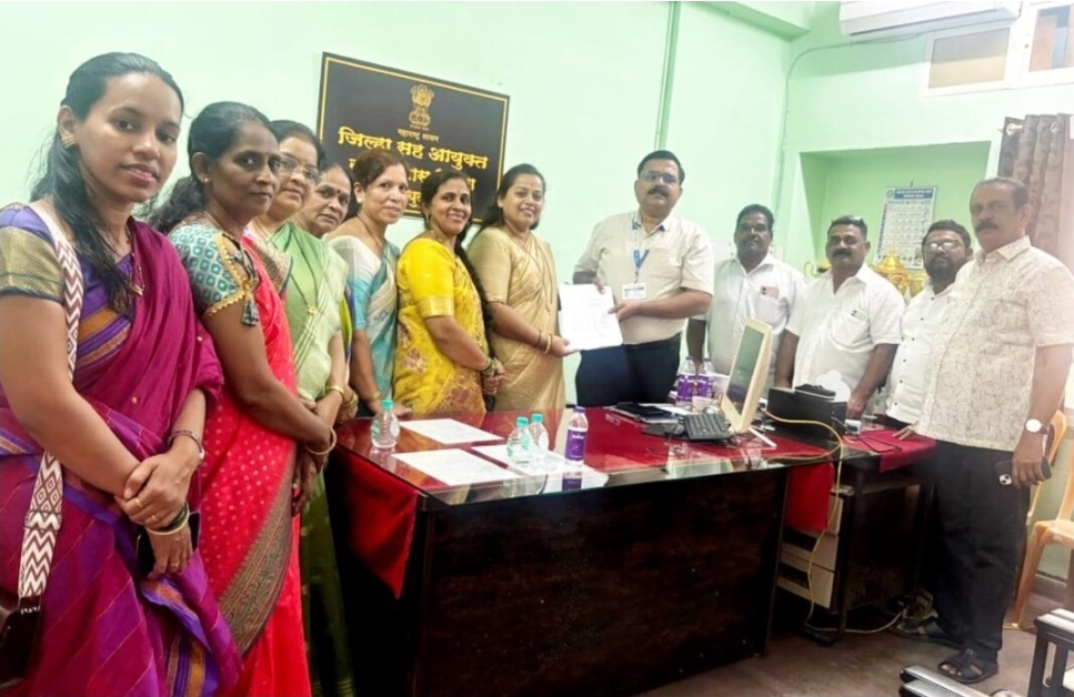 You are currently viewing शिवसेना नगराध्यक्षा, नगरसेवकांचा ‘श्रीदत्त रामेश्वर शहर विकास आघाडी’ गट स्थापन