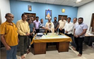 Read more about the article सॉ मिल असोसिएशन अध्यक्षपदी निवडीबद्दल आनंद गवस यांचा बांदा मराठा समाजाकडून सत्कार