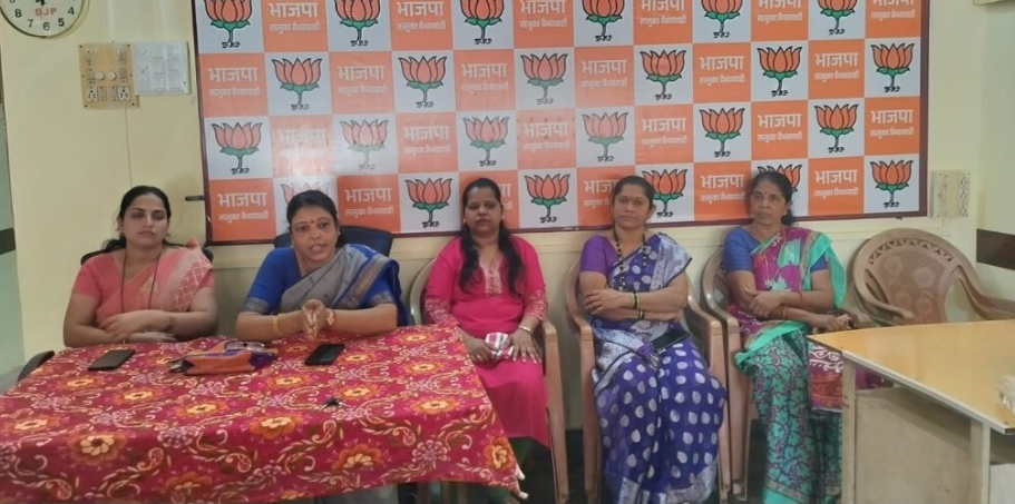 You are currently viewing वैभववाडीत 63 घरेलू महिला कामगारांना प्रत्येकी 10 हजारांचा लाभ