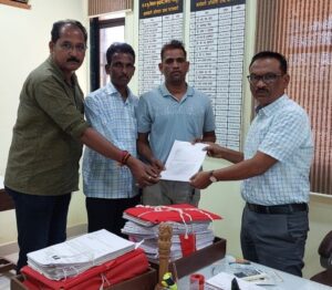 Read more about the article वीज समस्येवर पडवे धनगरवाडी ग्रामस्थांची आक्रमक भूमिका