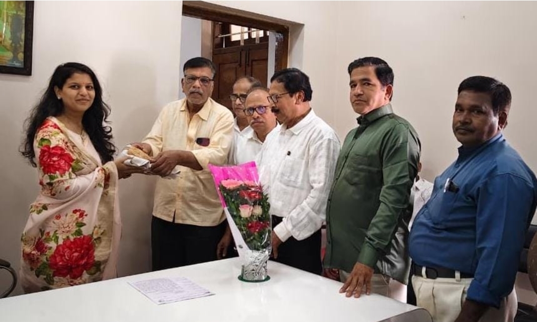 You are currently viewing सावंतवाडीत वाढत्या वाहतूक कोंडीवर तोडगा काढण्याची मागणी