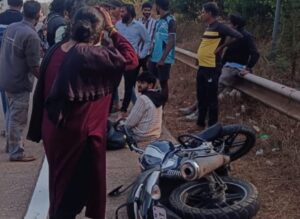 Read more about the article नांदगाव तिठा उड्डाणपुलावर दुचाकींची समोरासमोर धडक; दोघे जखमी