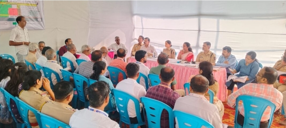 You are currently viewing समन्वयातून आंगणेवाडी जत्रोत्सव यशस्वी करुया! जिल्हाधिकारी तृप्ती धोडमिसे