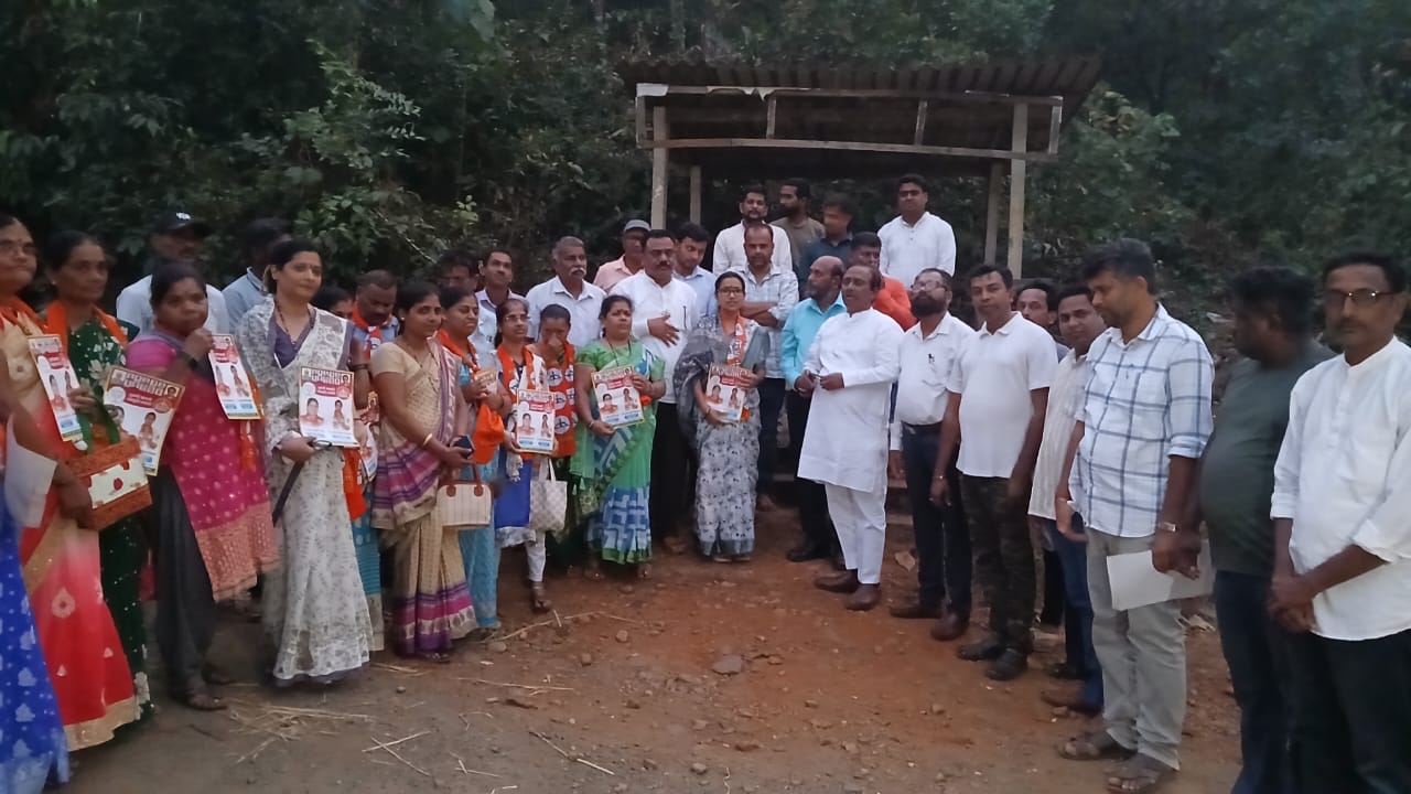 You are currently viewing दोडामार्ग तालुक्यात महायुतीचा जोरदार प्रचार; बंडखोरांना जागा दाखवणार – गणेशप्रसाद गवस