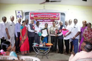 Read more about the article रसिका तेंडोलकर यांना कथामालेचा सेवामयी शिक्षक पुरस्कार प्रदान