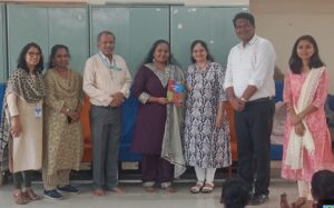 Read more about the article पथनाट्याद्वारे सामाजिक प्रबोधन; महाविद्यालयातील कार्यशाळेत विद्यार्थिनींचे कौशल्य प्रदर्शन