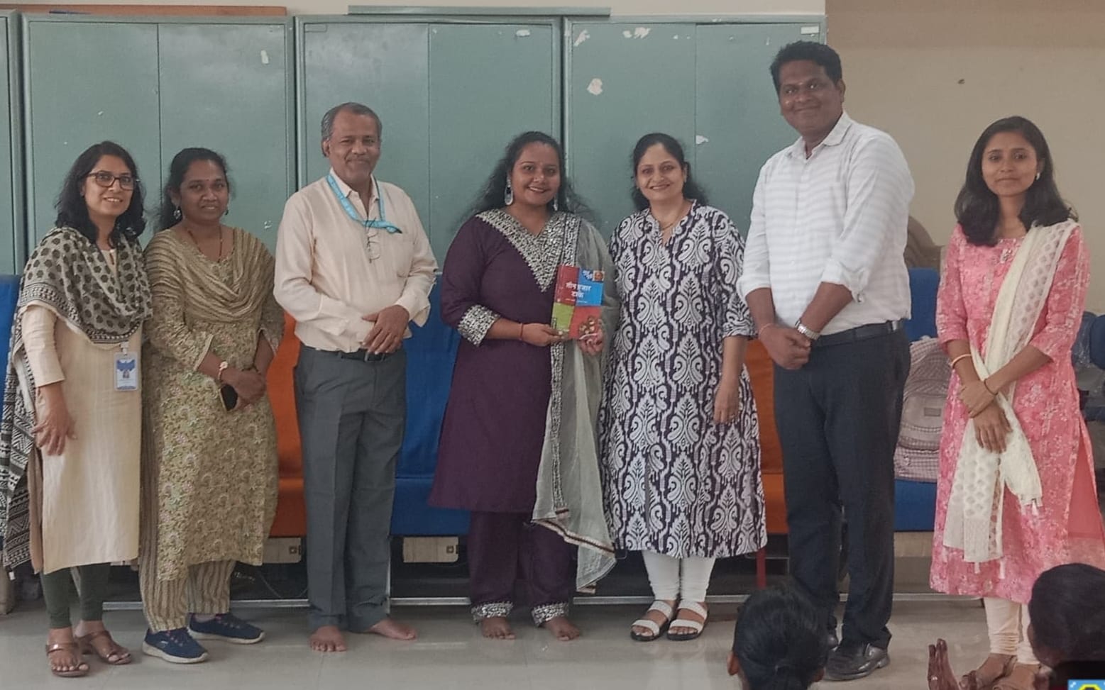 You are currently viewing पथनाट्याद्वारे सामाजिक प्रबोधन; महाविद्यालयातील कार्यशाळेत विद्यार्थिनींचे कौशल्य प्रदर्शन