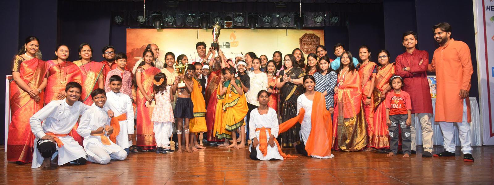 You are currently viewing दादरमध्ये समुत्कर्ष अभ्यासिकेचा वार्षिक महोत्सव उत्साहात