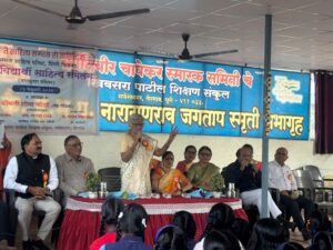 Read more about the article सर्वांना आनंद देणे महत्त्वाचे! – शोभा जोशी