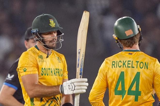 You are currently viewing मार्करमचा झंझावात, यान्सेनचा भेदक मारा; दक्षिण आफ्रिकेचा न्यूझीलंडवर ७ गडी राखून दणदणीत विजय