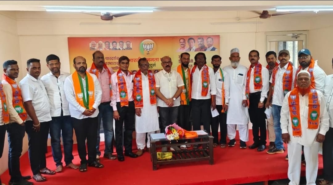 You are currently viewing ओरोस येथे भाजप अल्पसंख्यांक जिल्हा व तालुका कार्यकारिणी पदनियुक्ती प्रमाणपत्र वितरण सोहळा उत्साहात