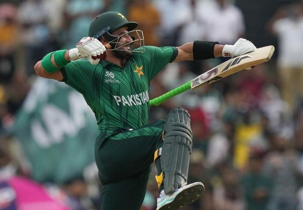 You are currently viewing फरहानचे वादळी शतक; पाकिस्तानचा नामिबियावर १०२ धावांनी दणदणीत विजय