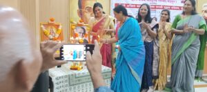 Read more about the article स्त्री जाणीव कोषातून बाहेर पडून समाज मनावर परखड भाष्य करा.. डॉ. स्नेहल कुलकर्णी यांचे प्रतिपादन 