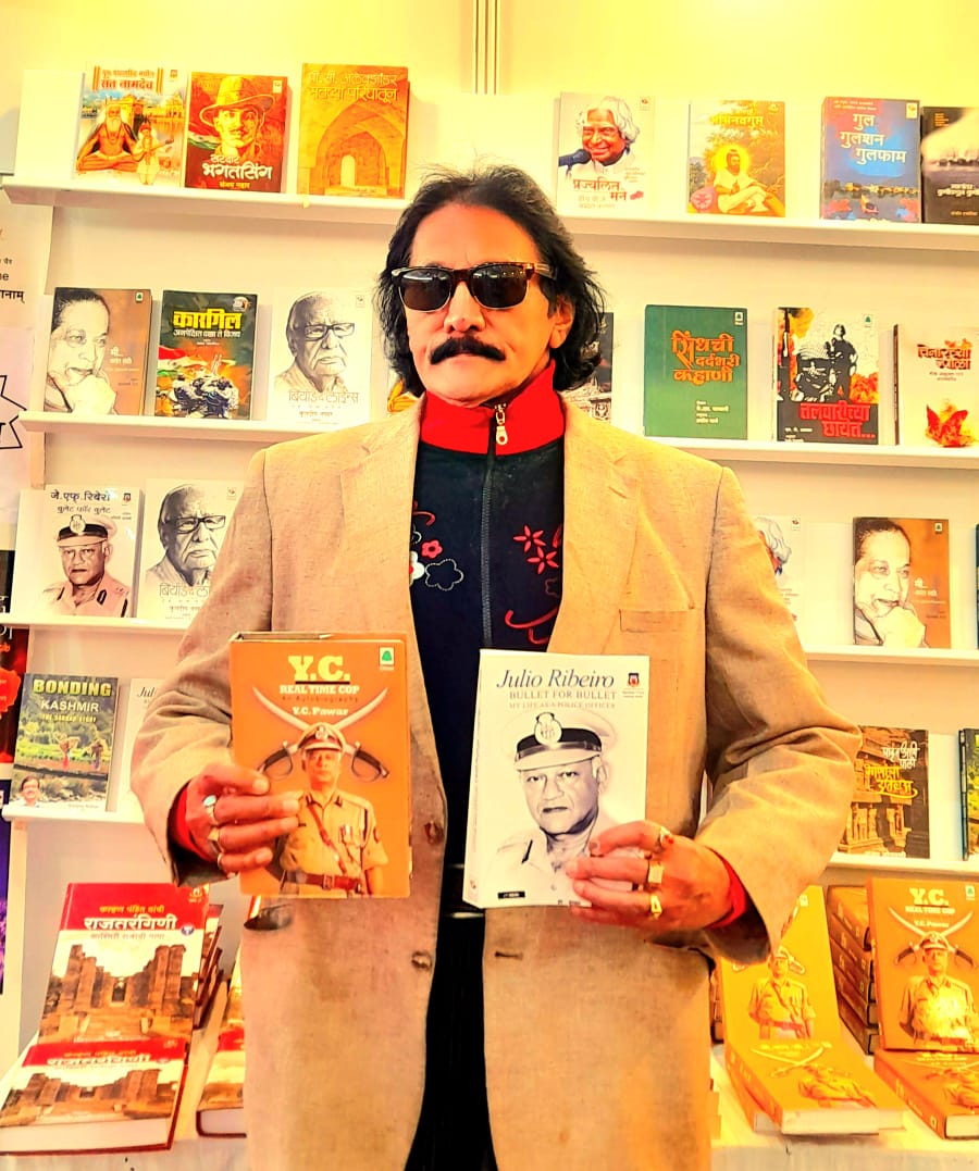 You are currently viewing मढं निघालं सरणावर ….!!