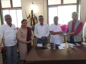 Read more about the article विद्यार्थ्यांनी इंटरनेट ऐवजी पुस्तकांकडे वळावे – अशोक बेंडखळे