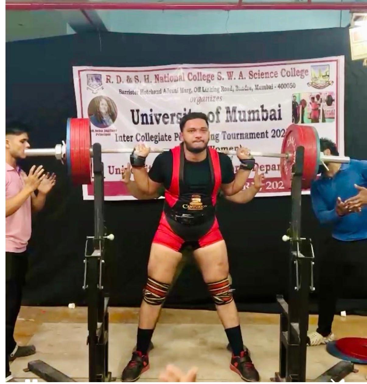 You are currently viewing वैभववाडी महाविद्यालयाचा हर्ष सावंत कांस्य