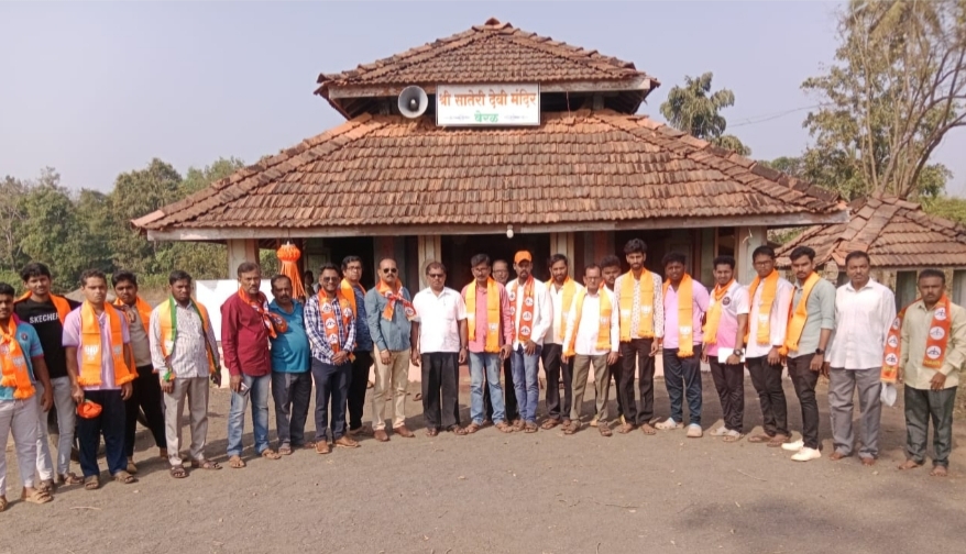 You are currently viewing वेरलीत महायुतीच्या प्रचाराचा श्रीगणेशा; ग्रामस्थांचा एकमुखी पाठिंबा