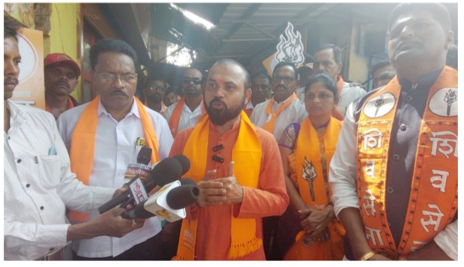 You are currently viewing “ऑफर्स दिल्या तरी माझा विजय निश्चित” – रुपेश राऊळांचा ठाम विश्वास